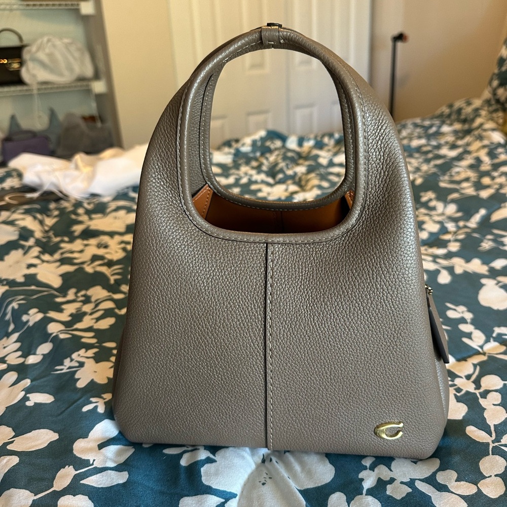 Coach Lana Shoulder Bag 23 Purses